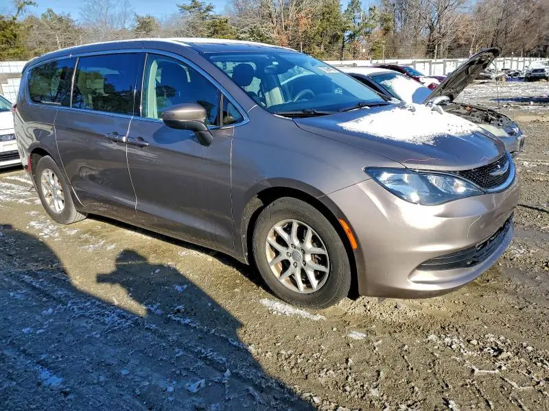 2017 CHRYSLER PACIFICA LX  