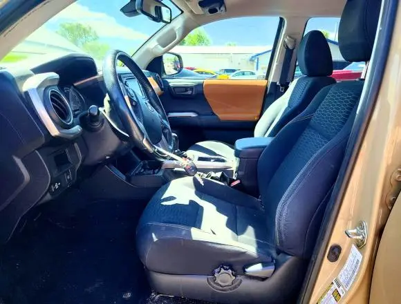 2018 TOYOTA TACOMA SR5 V6  