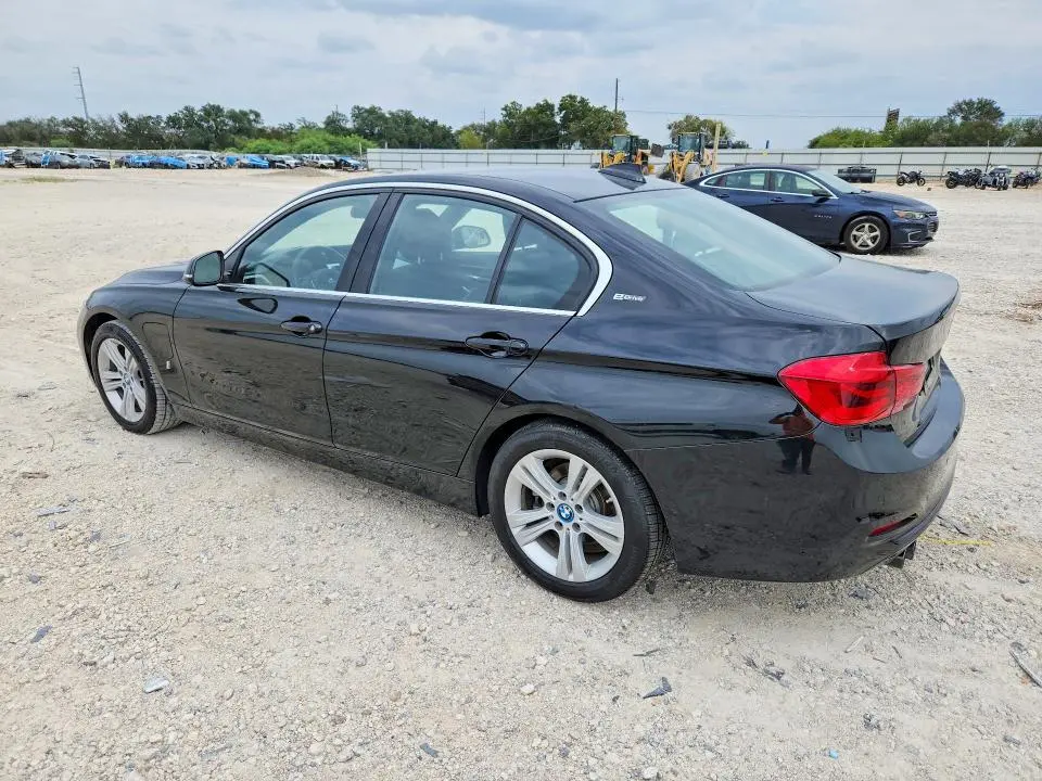 2017 BMW 330E   