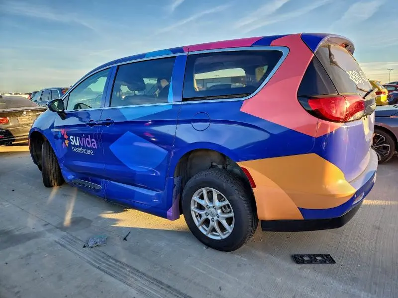 2022 CHRYSLER VOYAGER LX  