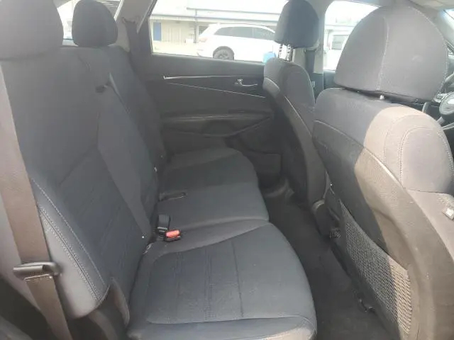 2018 KIA SORENTO LX  