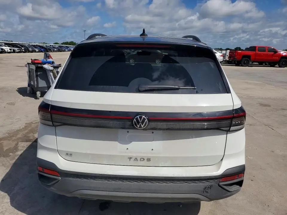 2025 VOLKSWAGEN TAOS SE BLACK  