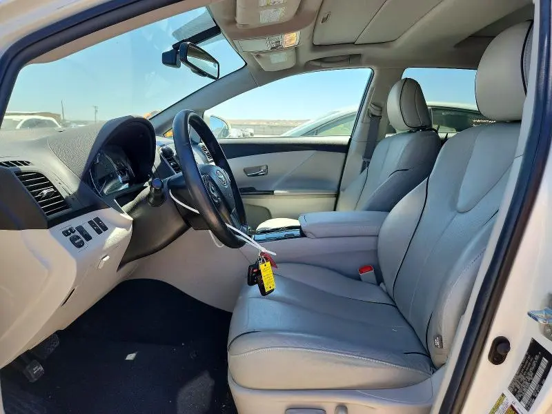 2015 TOYOTA VENZA LIMITED  