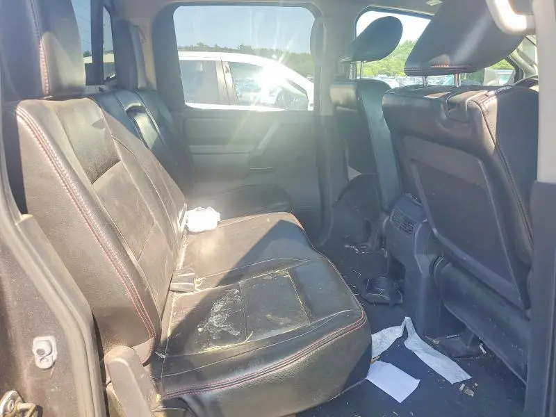 2012 NISSAN TITAN SV  