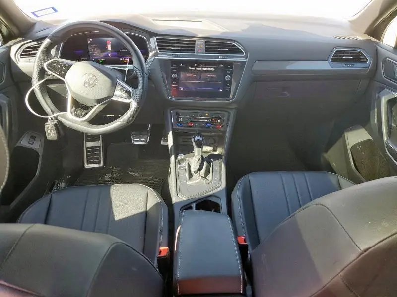 2022 VOLKSWAGEN TIGUAN SE R-LINE BLACK  