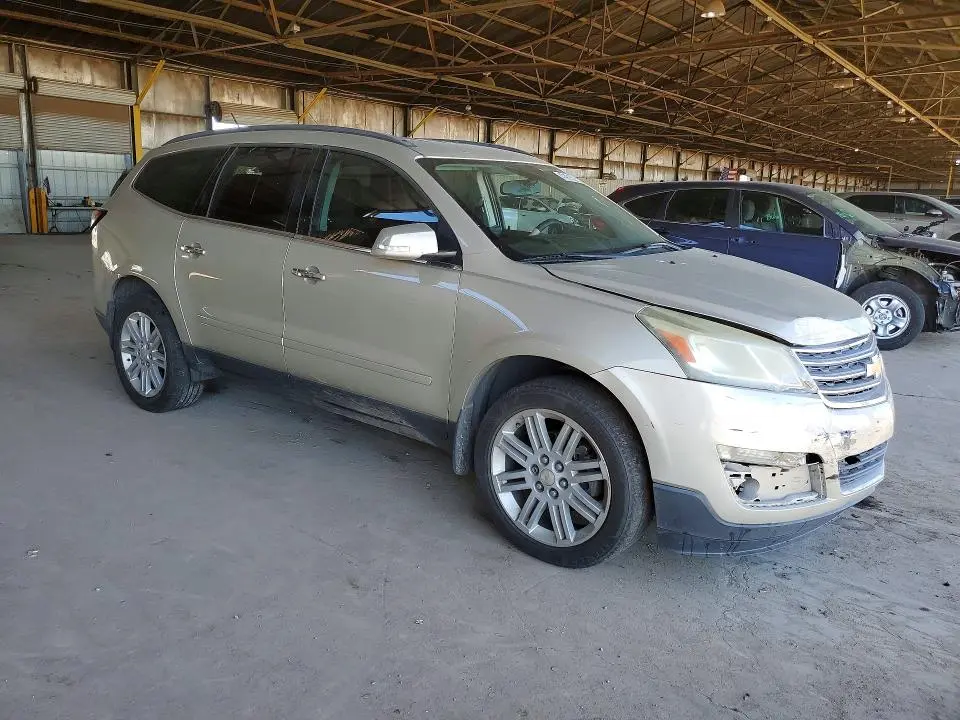 2014 CHEVROLET TRAVERSE LT  