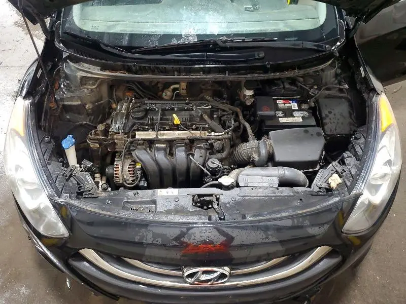 2013 HYUNDAI ELANTRA GT BASE  