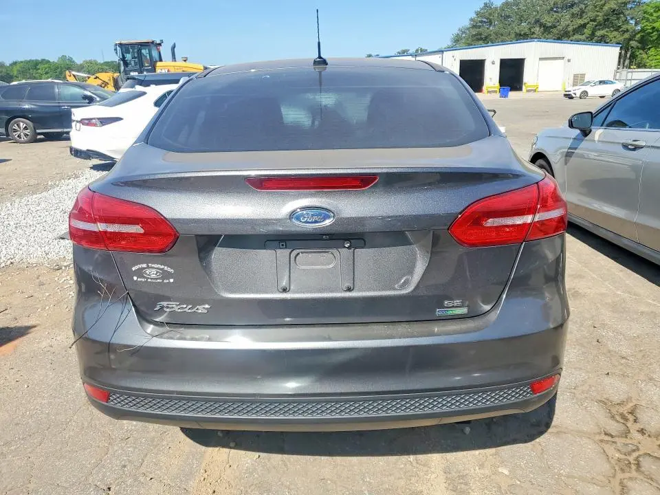 2018 FORD FOCUS SE  