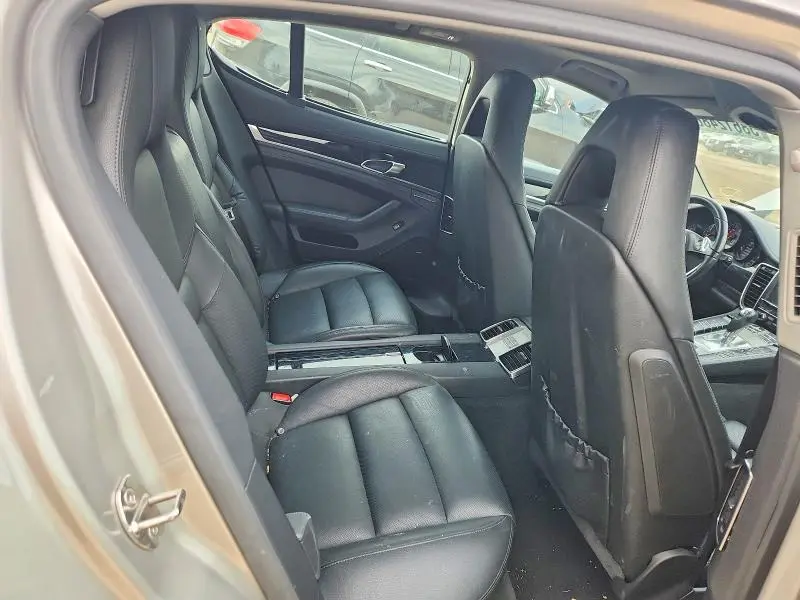2013 PORSCHE PANAMERA 2/4  