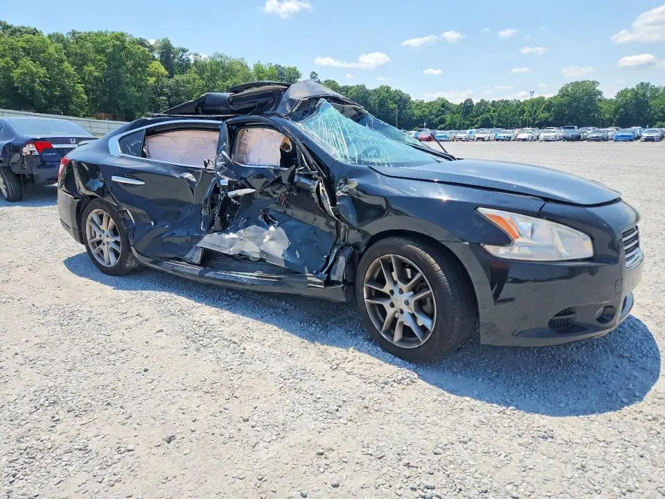 2010 NISSAN MAXIMA 3.5 S  