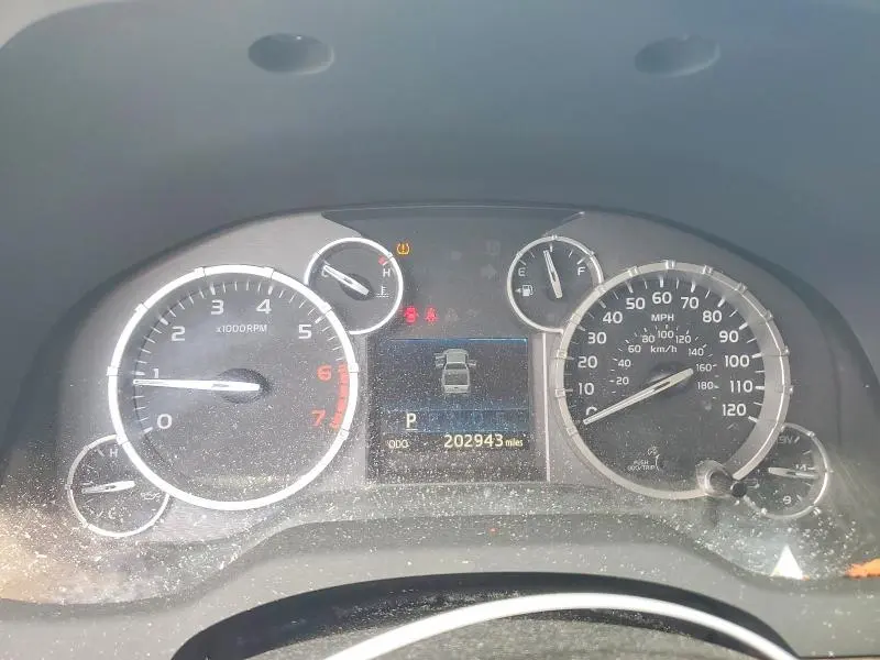 2014 TOYOTA TUNDRA CREWMAX LIMITED  