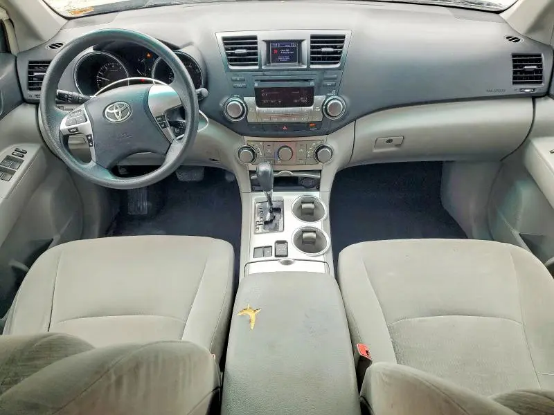 2011 TOYOTA HIGHLANDER BASE  