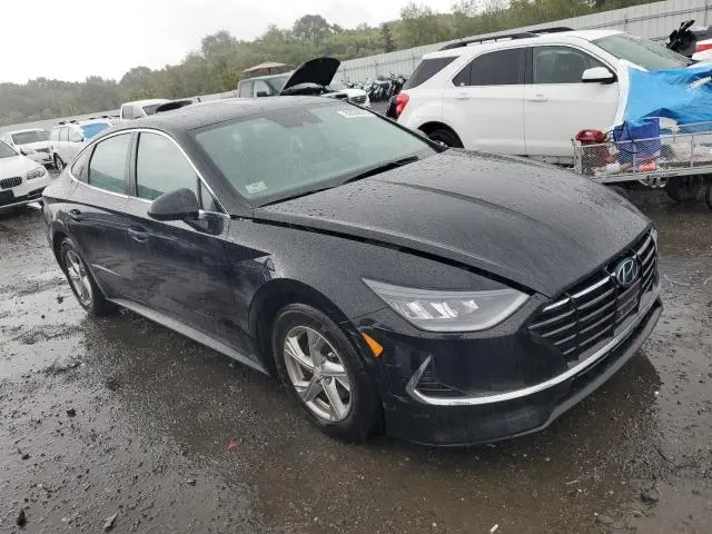 2022 HYUNDAI SONATA SE  