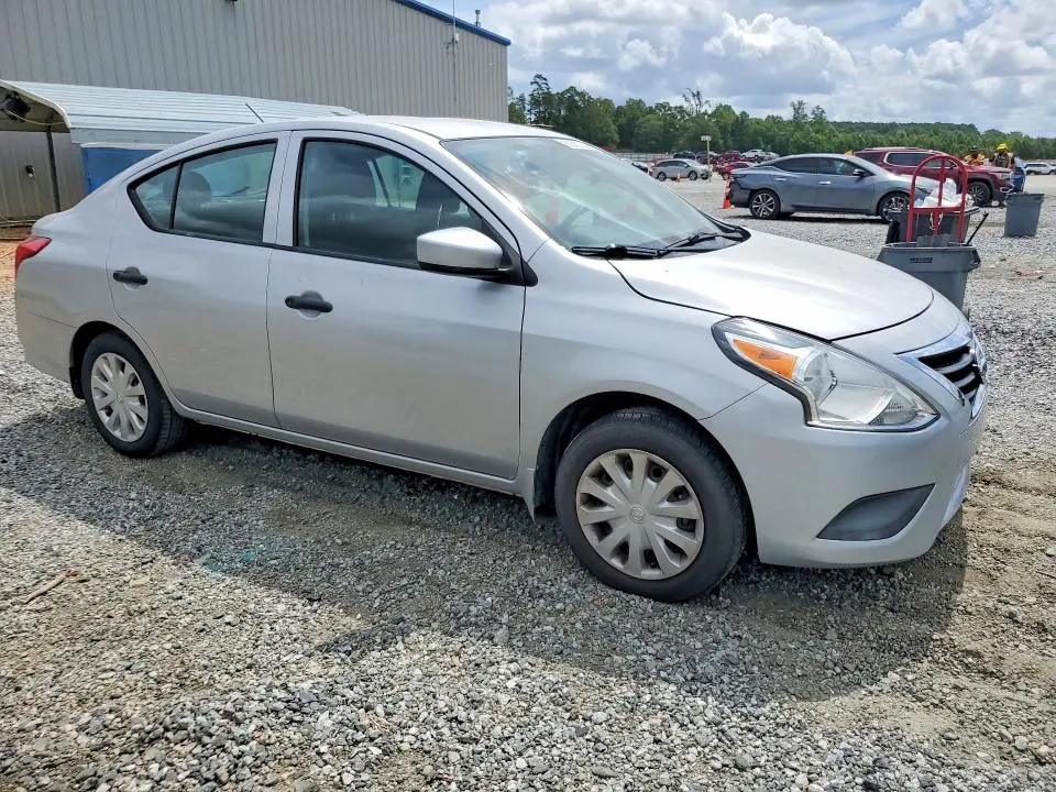 2019 NISSAN VERSA S  