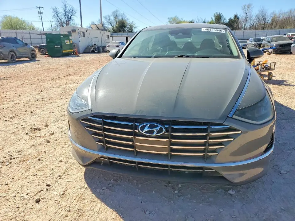 2020 HYUNDAI SONATA SE  