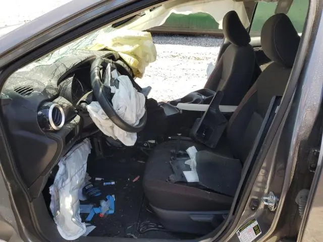2021 NISSAN VERSA SR  