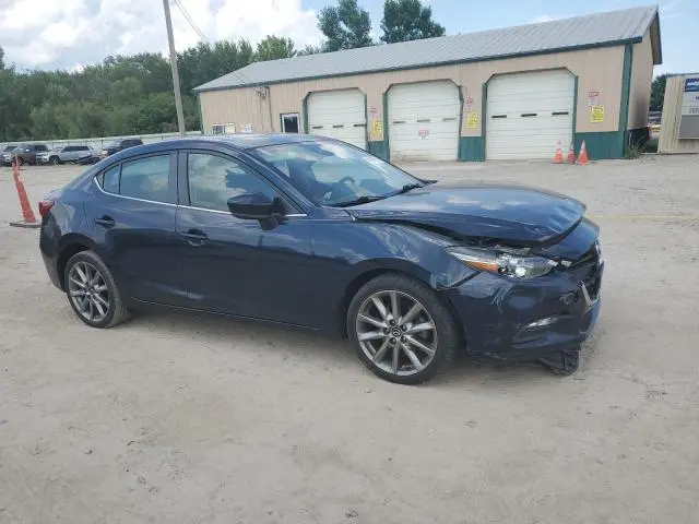 2018 MAZDA 3 TOURING  