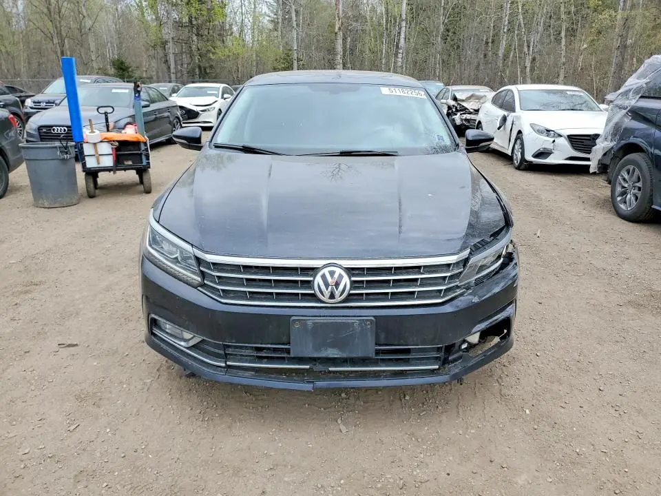 2017 VOLKSWAGEN PASSAT SEL PREMIUM  