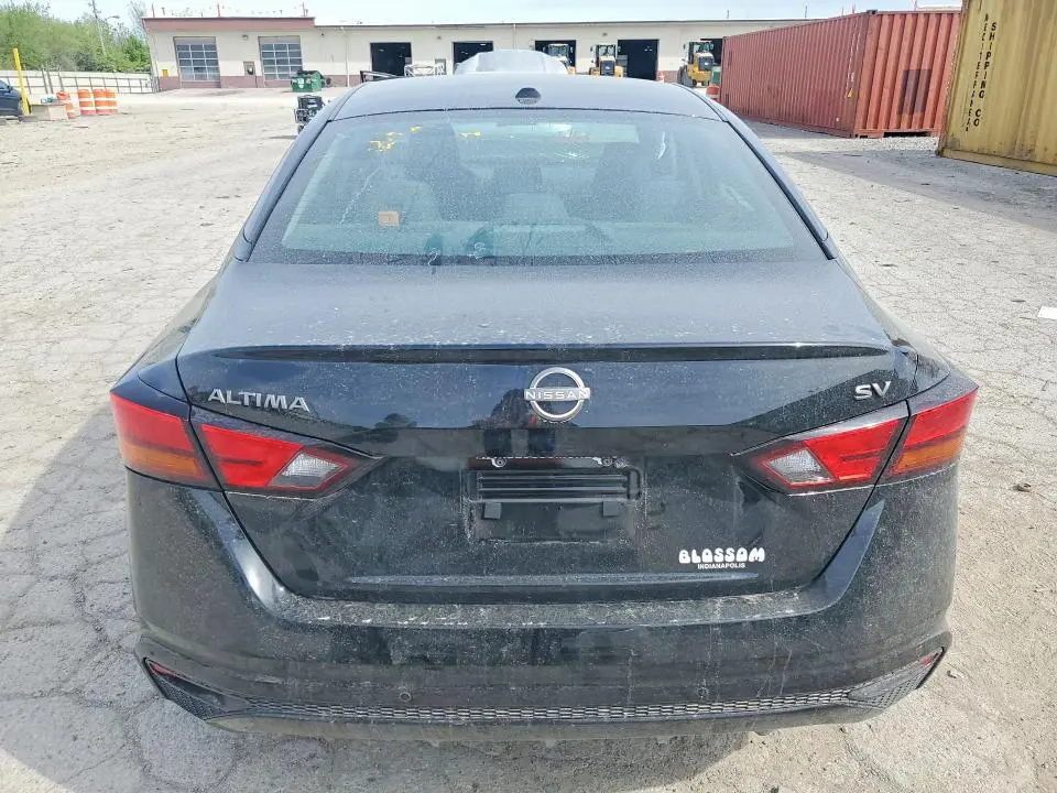 2024 NISSAN ALTIMA SV  