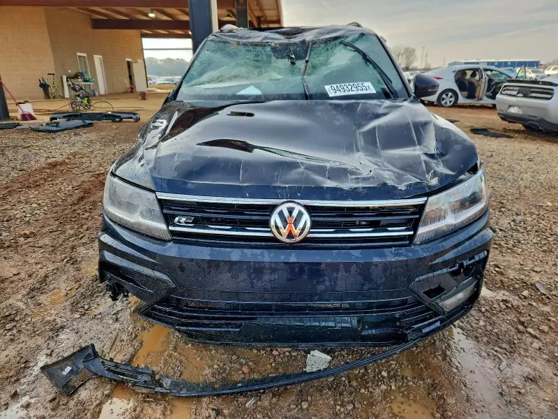 2021 VOLKSWAGEN TIGUAN SE  