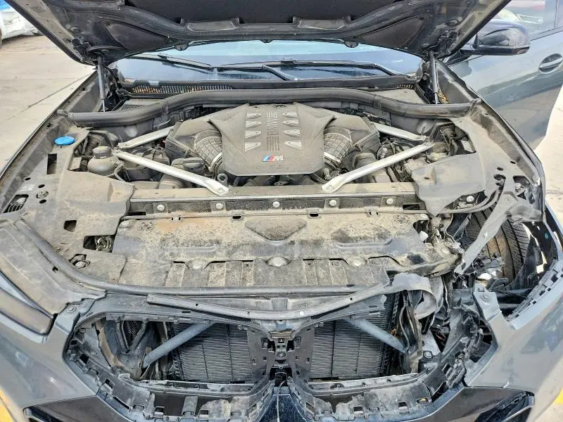 2024 BMW X6 M60I  