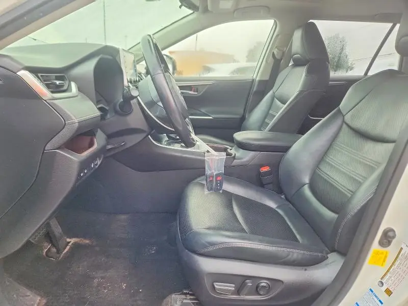 2020 TOYOTA RAV4 LIMITED  