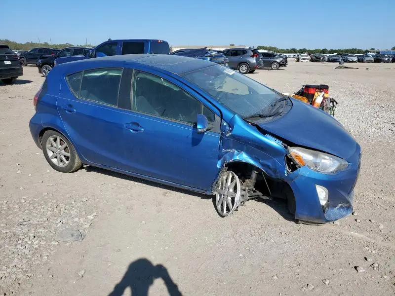 2015 TOYOTA PRIUS C   