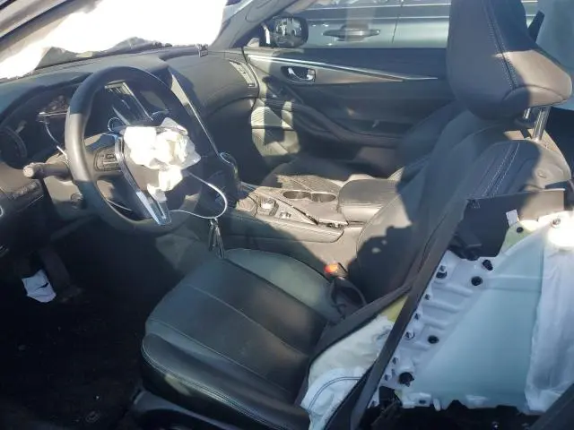 2022 INFINITI Q60 LUXE  