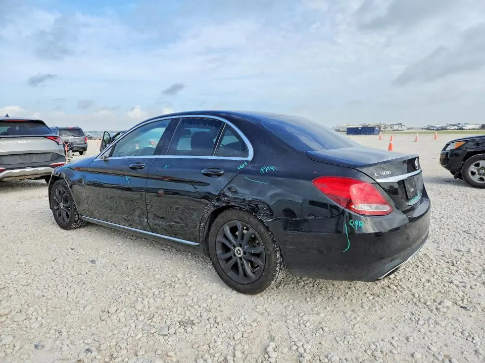 2016 MERCEDES-BENZ C 300  
