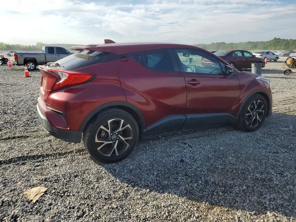 2019 TOYOTA C-HR XLE  