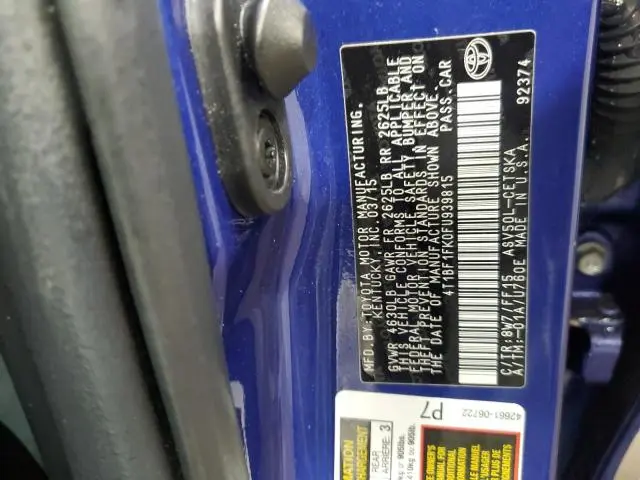 2015 TOYOTA CAMRY SE  