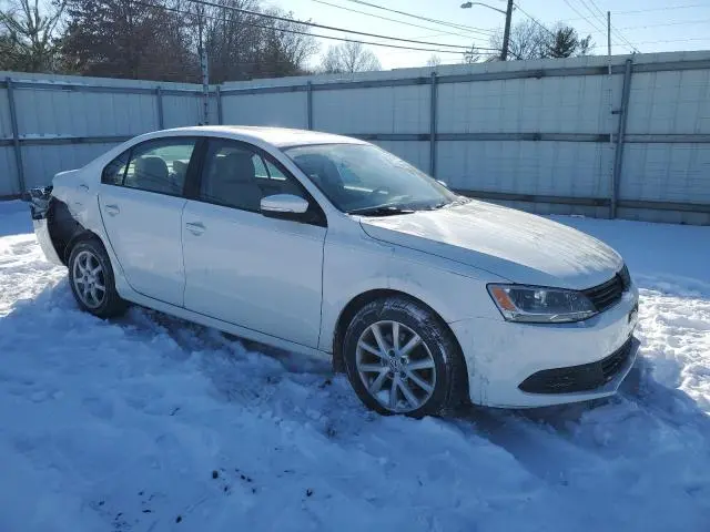 2011 VOLKSWAGEN JETTA SE  