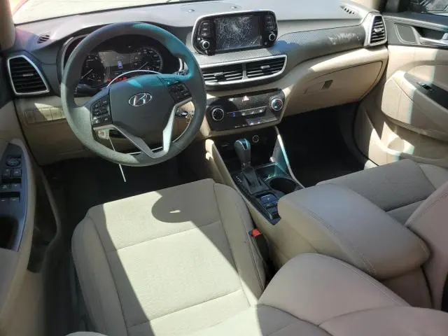 2021 HYUNDAI TUCSON SE  