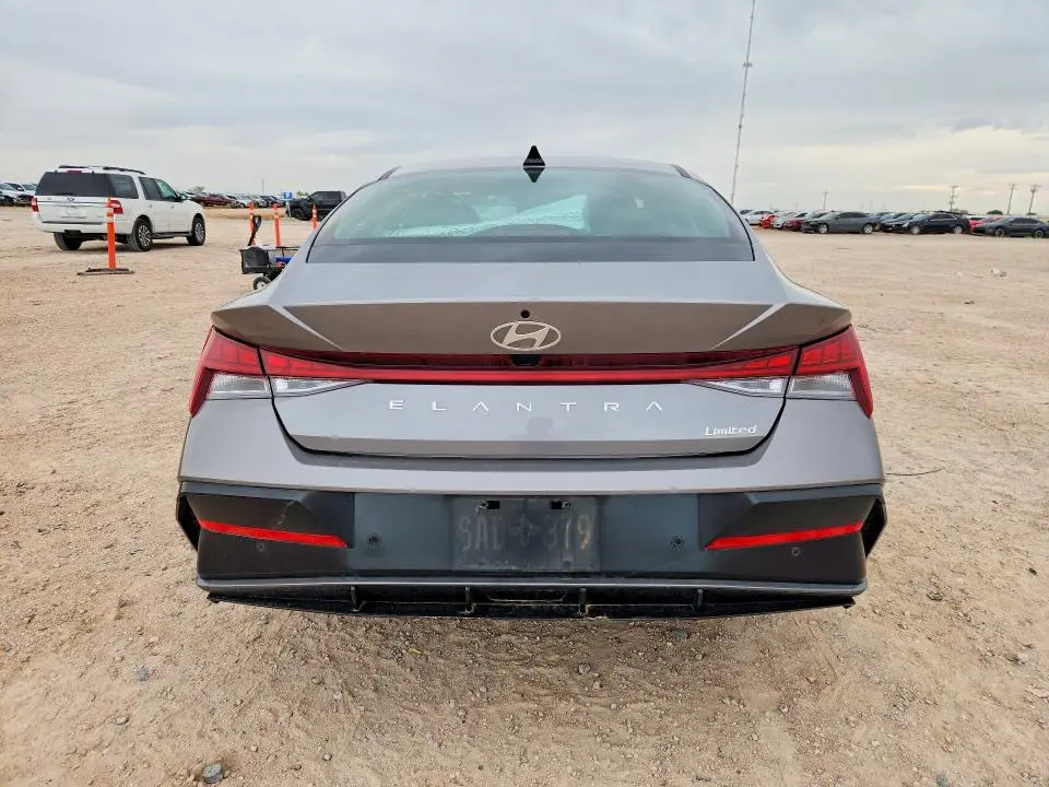 2024 HYUNDAI ELANTRA LIMITED  