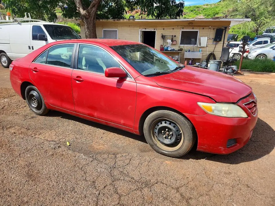 2011 TOYOTA CAMRY LE  