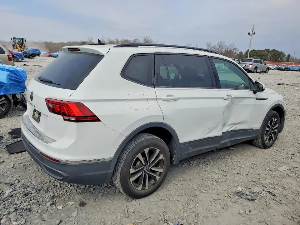 2022 VOLKSWAGEN TIGUAN S  