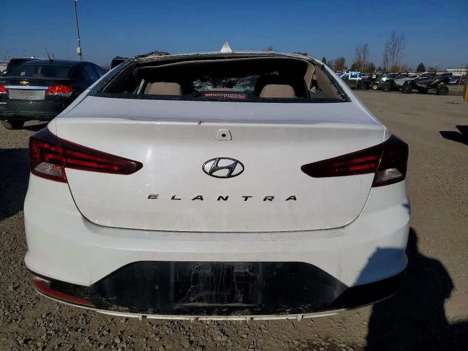 2019 HYUNDAI ELANTRA SEL  