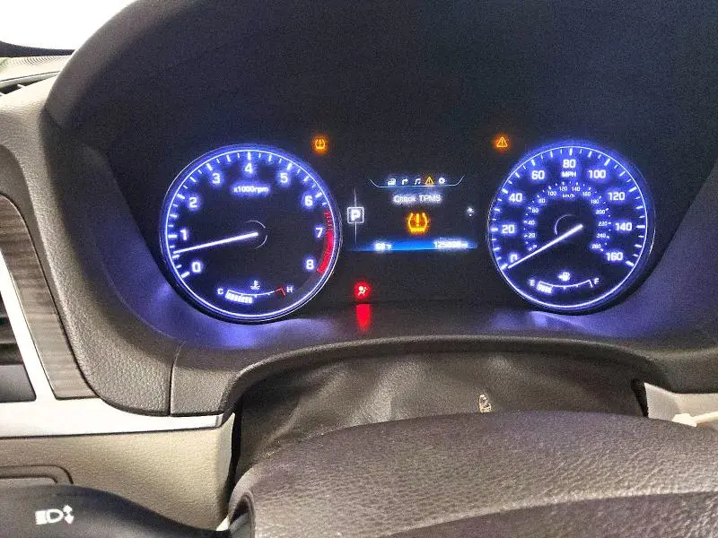 2016 HYUNDAI GENESIS 3.8L  