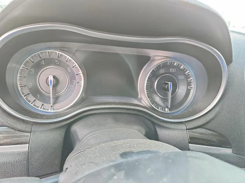 2015 CHRYSLER 300 LIMITED  