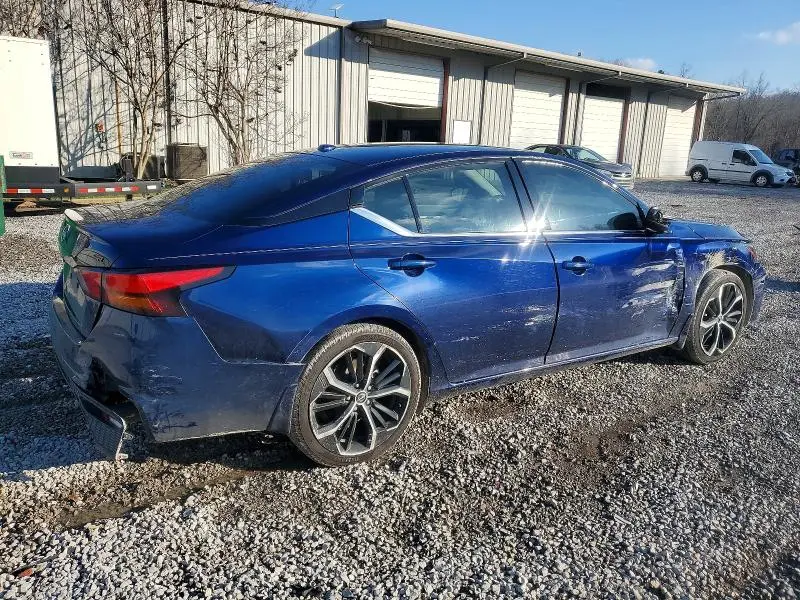 2024 NISSAN ALTIMA SR  