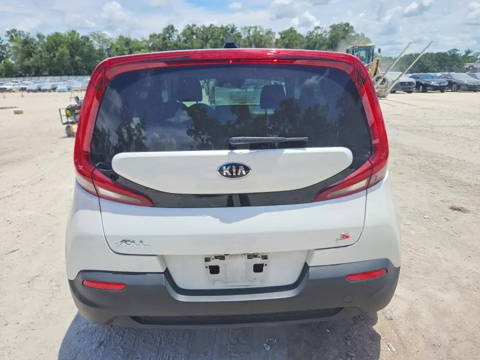 2021 KIA SOUL S  