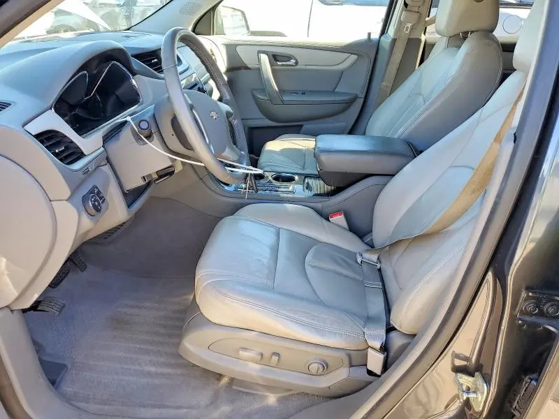 2014 CHEVROLET TRAVERSE LT  