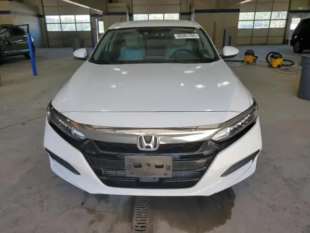 2018 HONDA ACCORD LX  