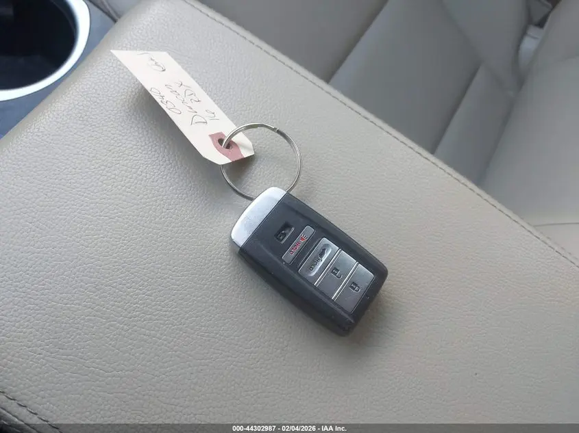 2016 ACURA RDX TECHNOLOGY   ACURAWATCH PLUS PACKAGES/TECHNOLOGY PACKAGE