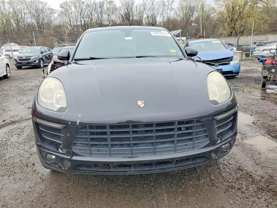 2016 PORSCHE MACAN S  