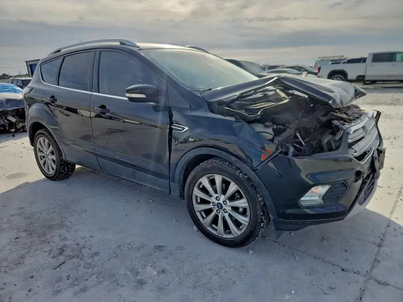 2017 FORD ESCAPE TITANIUM  