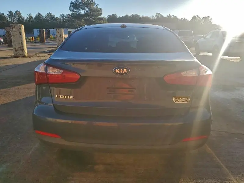 2016 KIA FORTE LX  