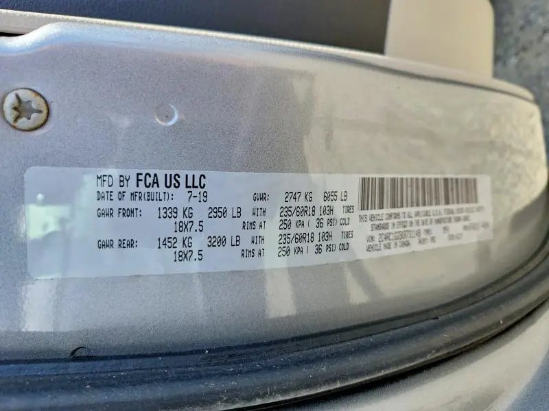 2019 CHRYSLER PACIFICA LIMITED  
