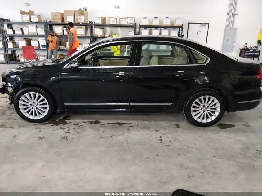 2017 VOLKSWAGEN PASSAT 1.8T SE