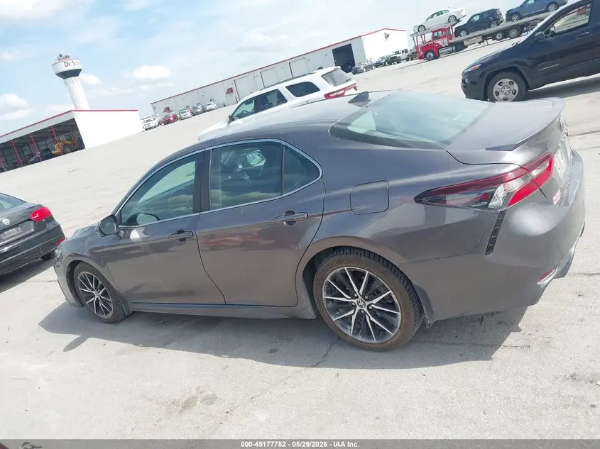 2021 TOYOTA CAMRY SE AWD